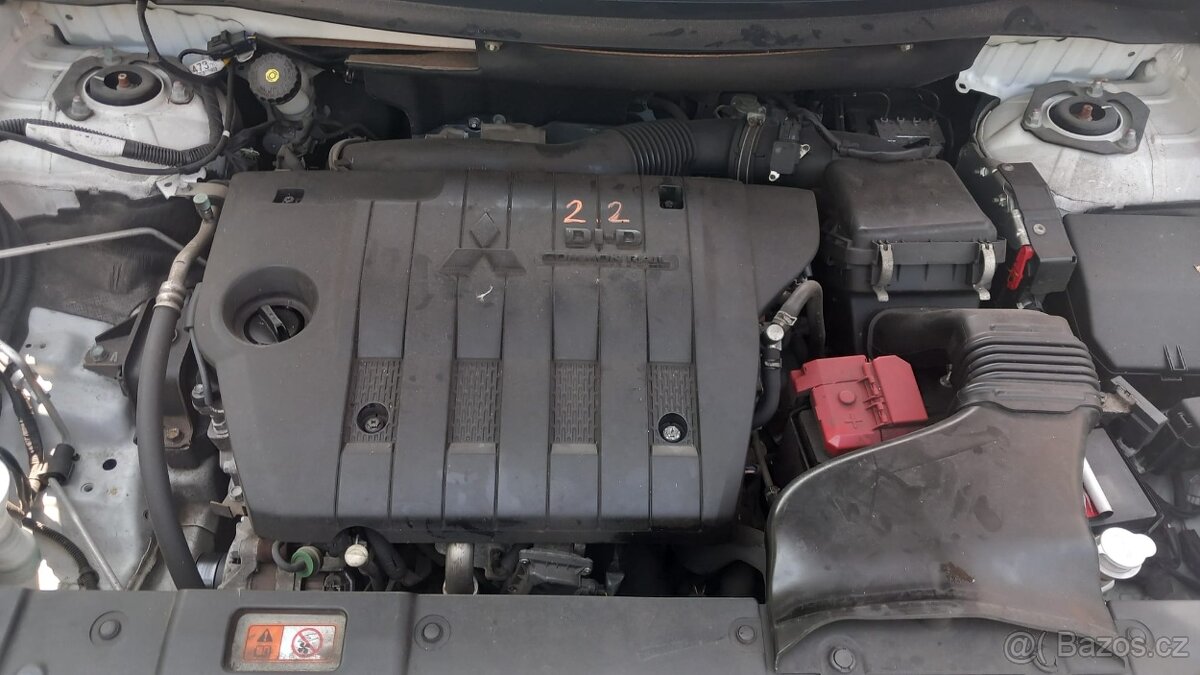 Mitsubishi OUT III 2.2DID 4N14 aut 110kw r.v.2014 - 6