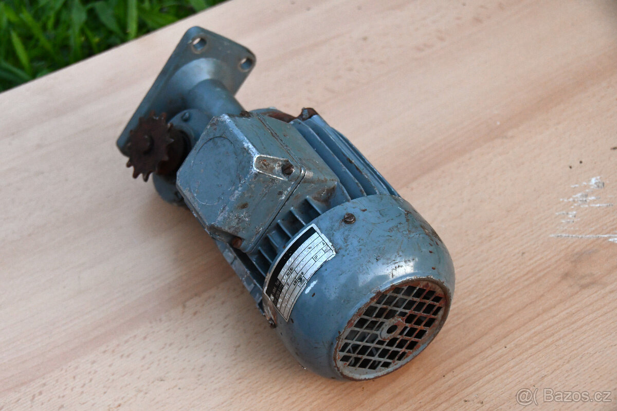 Elektromotor s převodovkou 0,18 kW 1330 otáček - 6