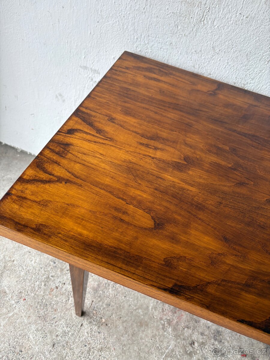 Konferenční stůl - 6