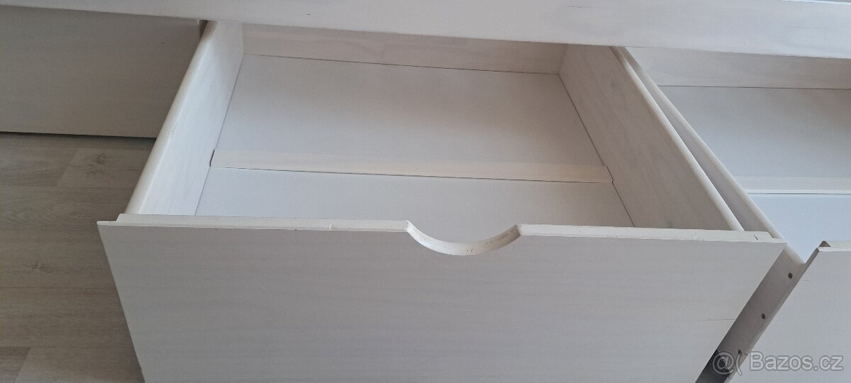 Postel s úložnými prostory - 6