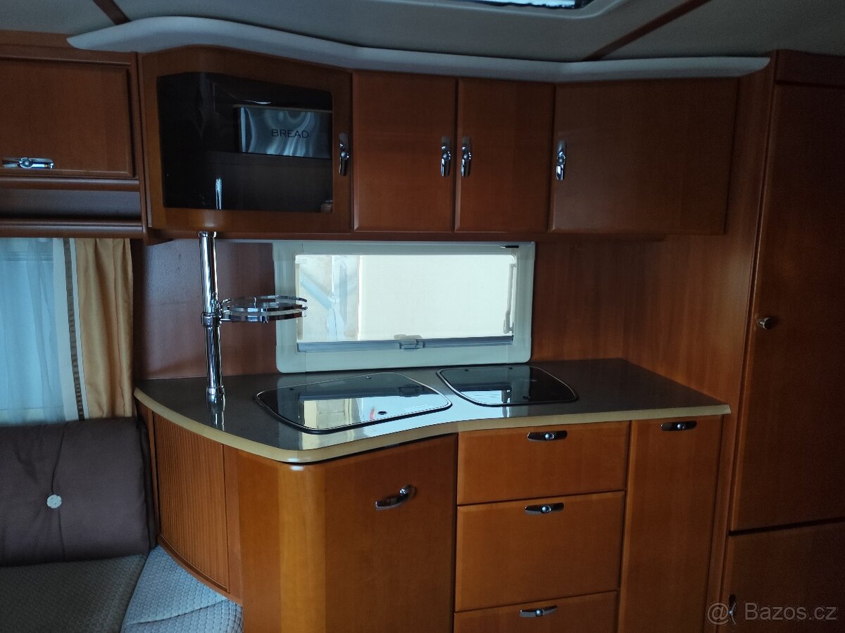 Luxusní bílý karavan Tabbert Puccini 655 (r.v. 2007) – Klima - 6