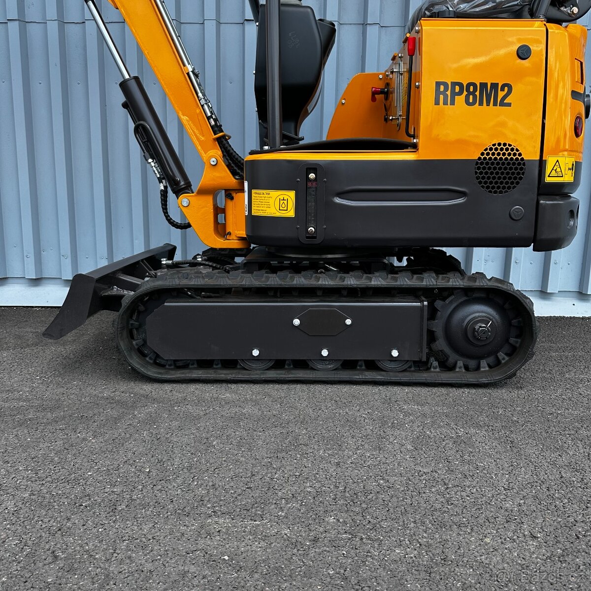 Minibagr RYPEX RP8M2 TOP stroj - 6