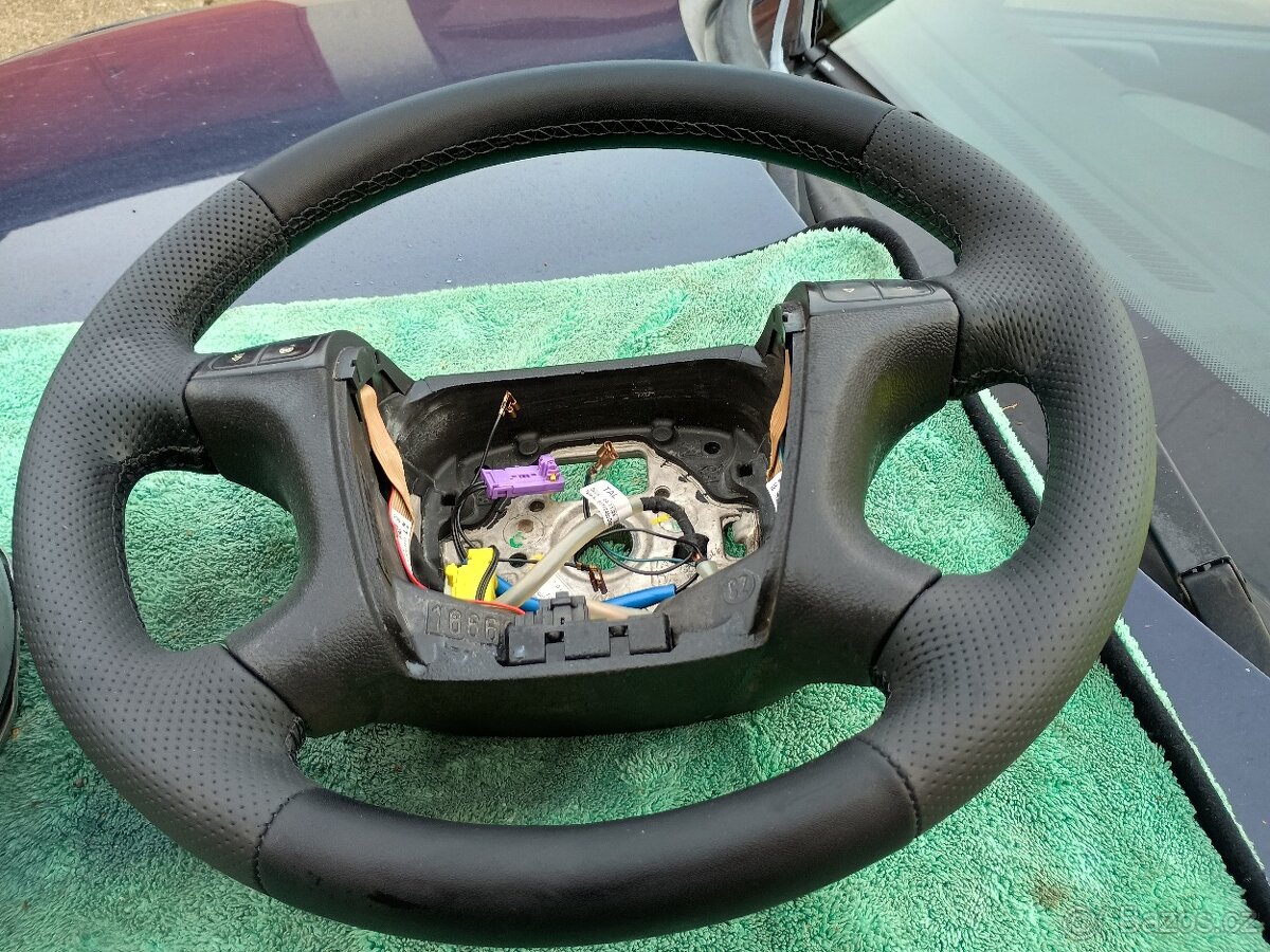 Nově přešitý multifunkční volant - 6