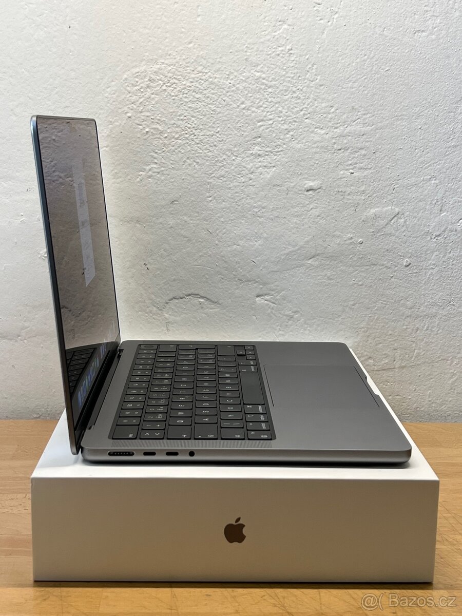 MacBook Pro 14” 2021/16GB RAM/M1 PRO/512GB SSD/Záruka - 6