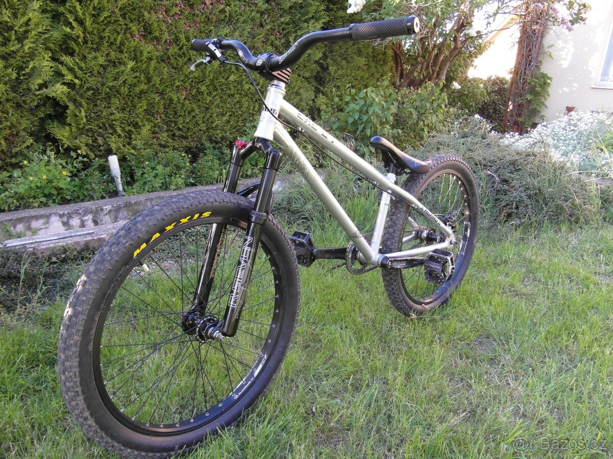 Dirt kolo Agang Exe 24 - 6