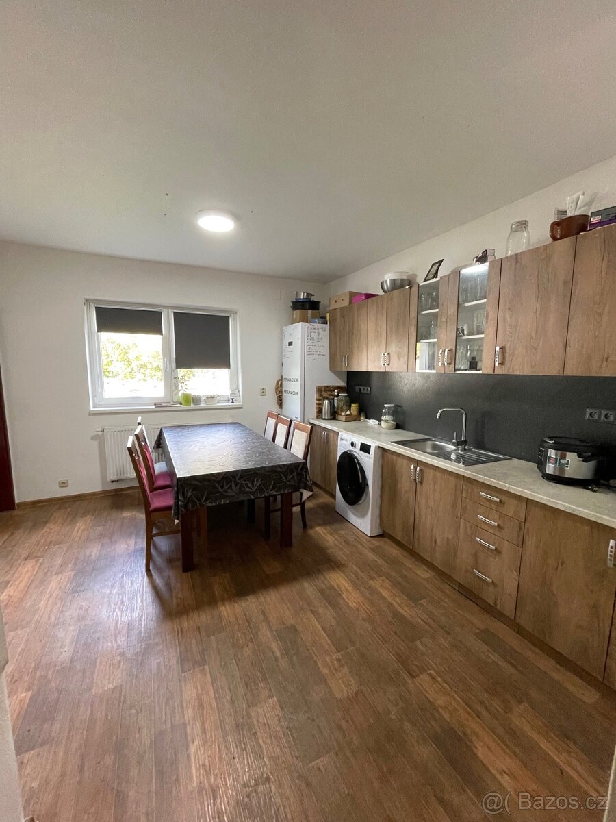 PRODEJ RD ŠUMICE - 6