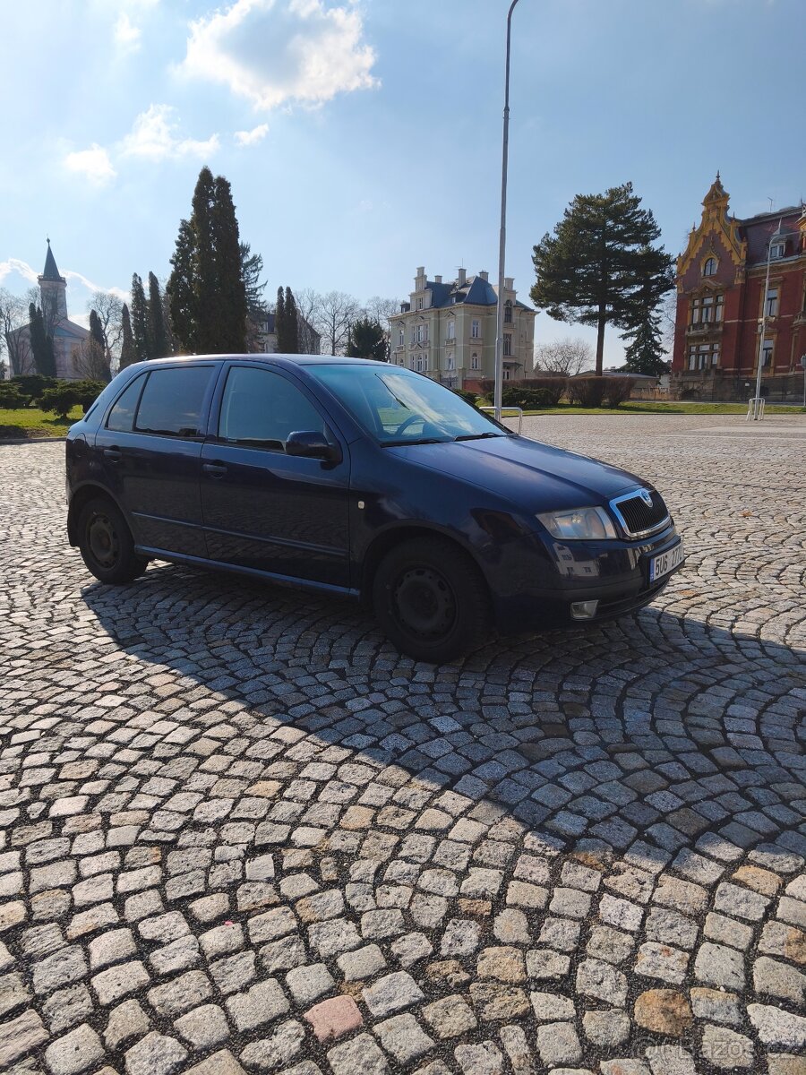 Skoda fabia 1.2 - 6