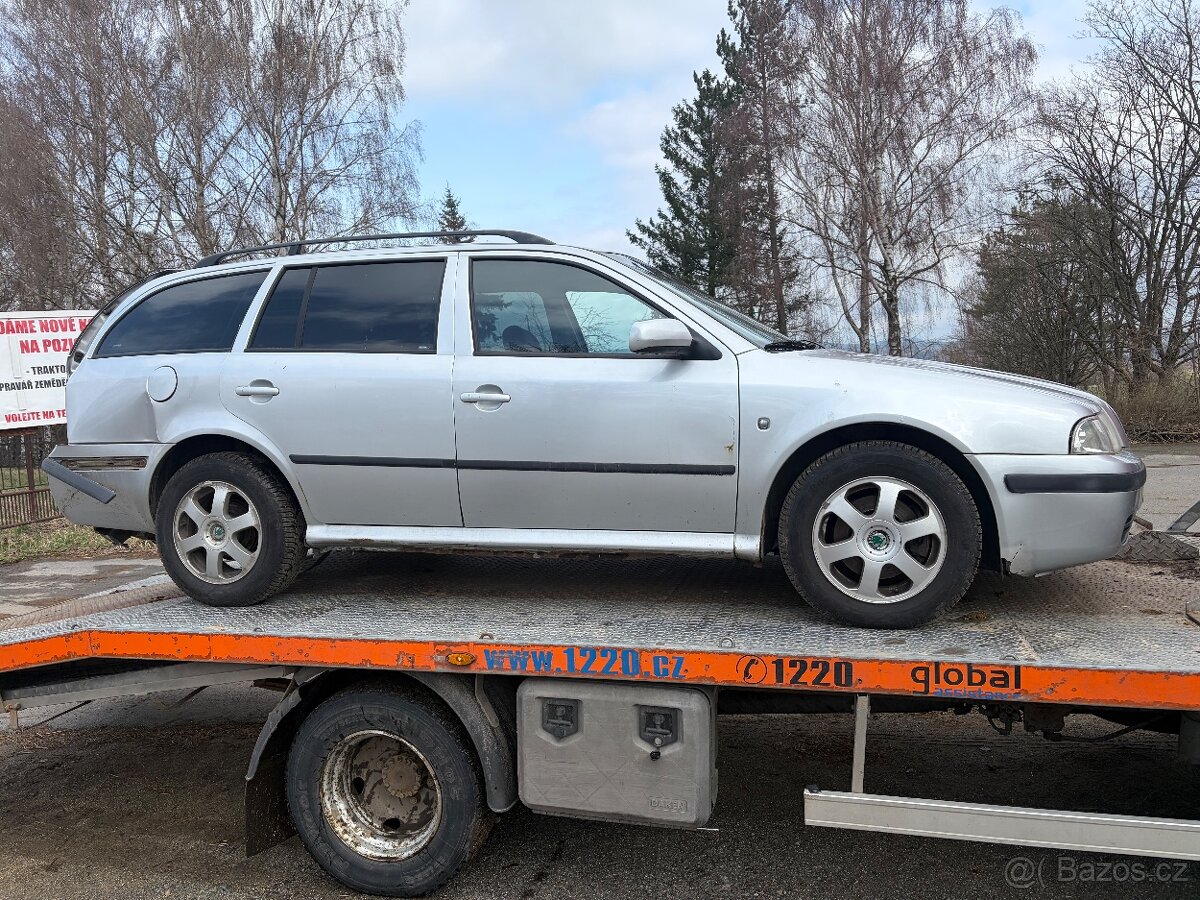 Díly Octavia tour combi rv 2009 - 6
