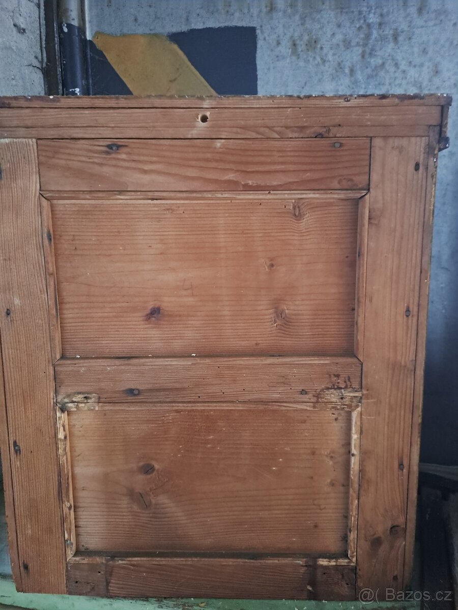 skříňka - polička - lékárnička č.1 - 6