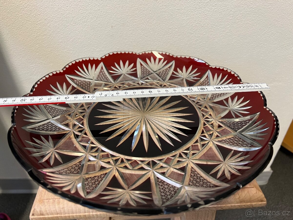 Starožitné broušené české rubínové křišťálové sklo - 6