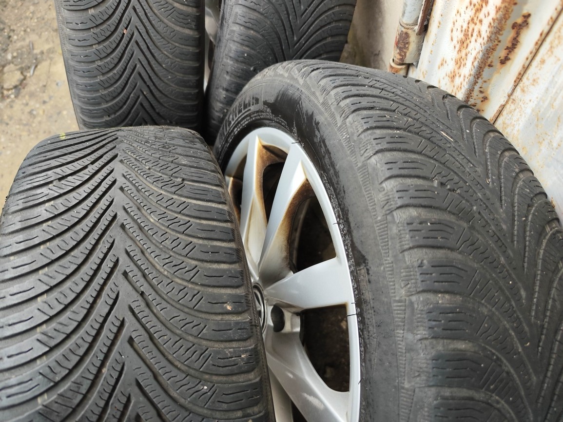 17"zimní alu sada Dijon 5x112 origo Golf 7 GTD Octavia 3 RS - 6