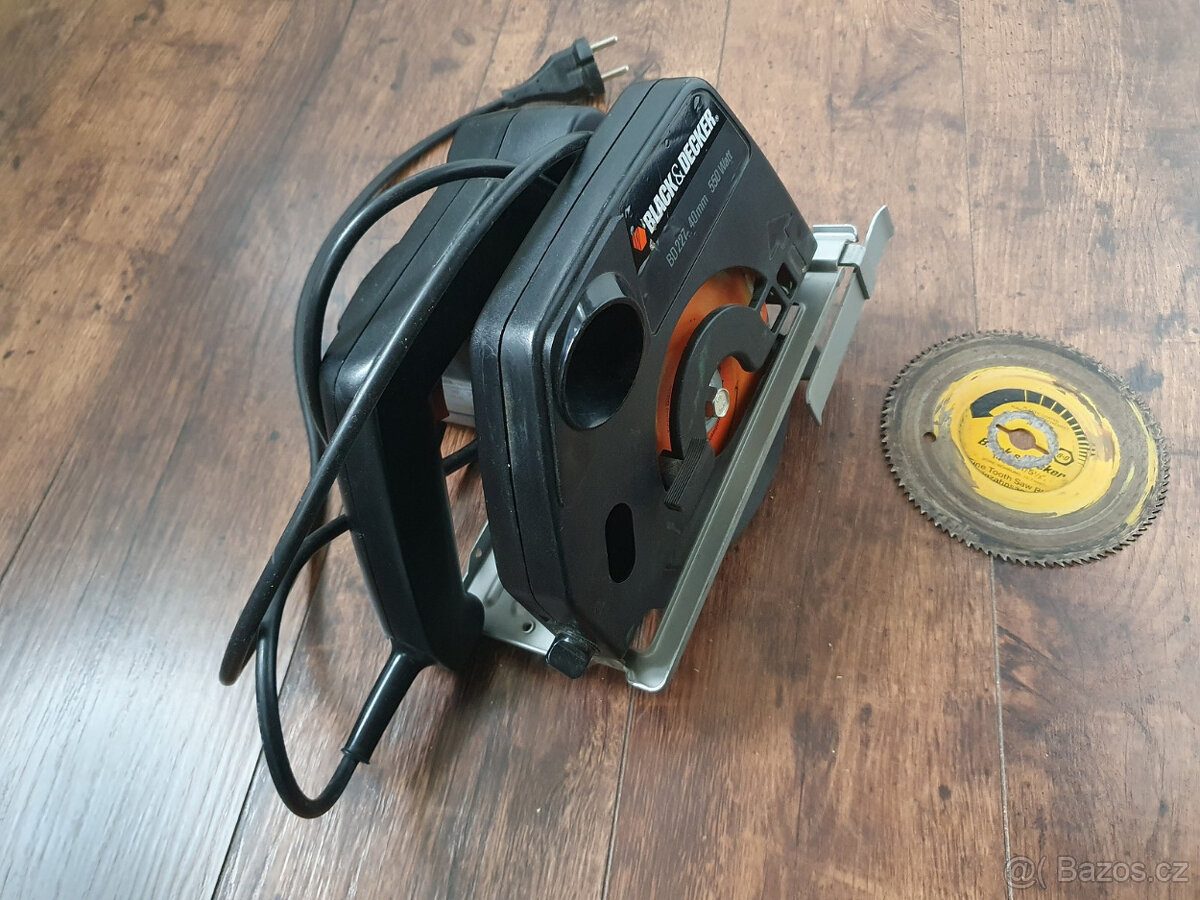 Ruční kotoučová pila Black & Decker, kotouč 140 mm - 6