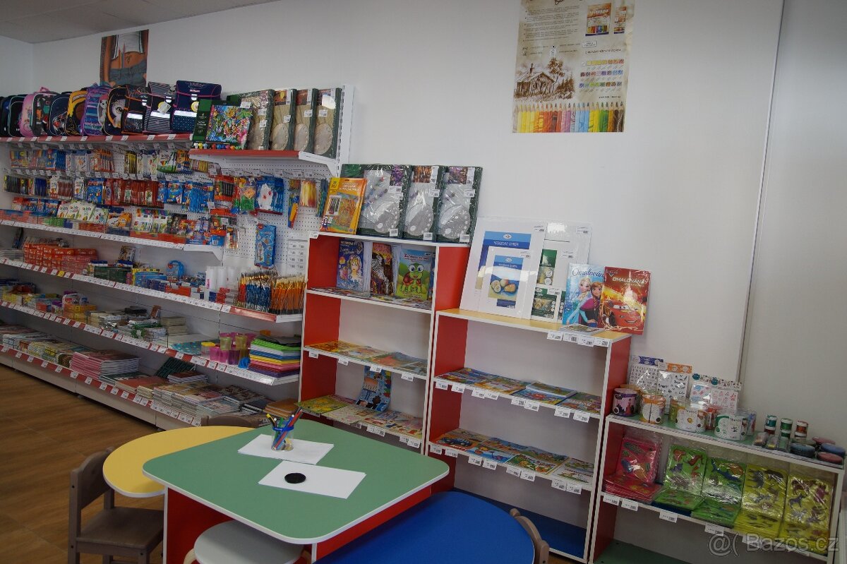 Vybavení obchodů, pokladna, regály - 6