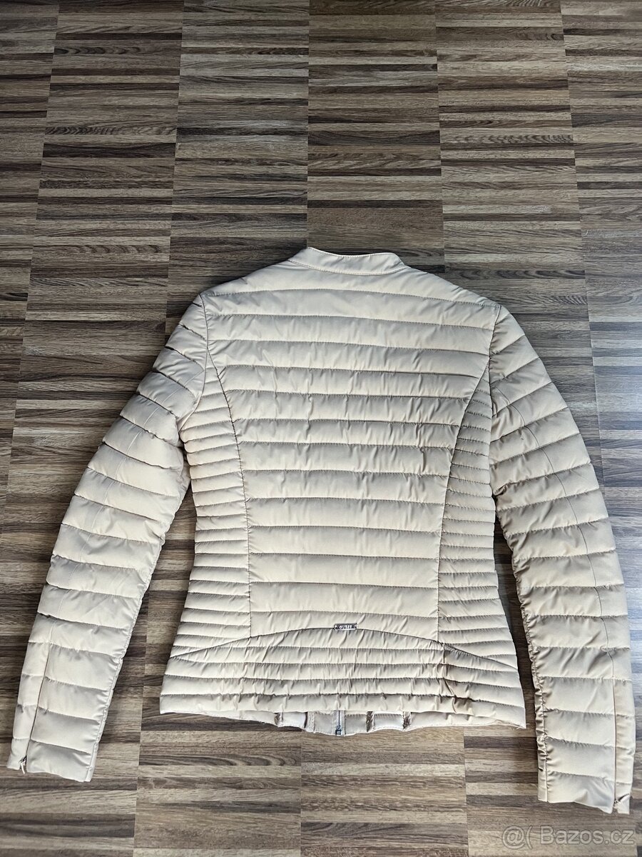 Guess dámská bunda, vel.S - 6