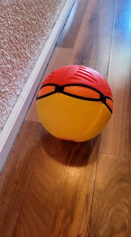 hracky,hry,knihy,boty,obleceni,boby,kolobezka vse dohromasy - 6