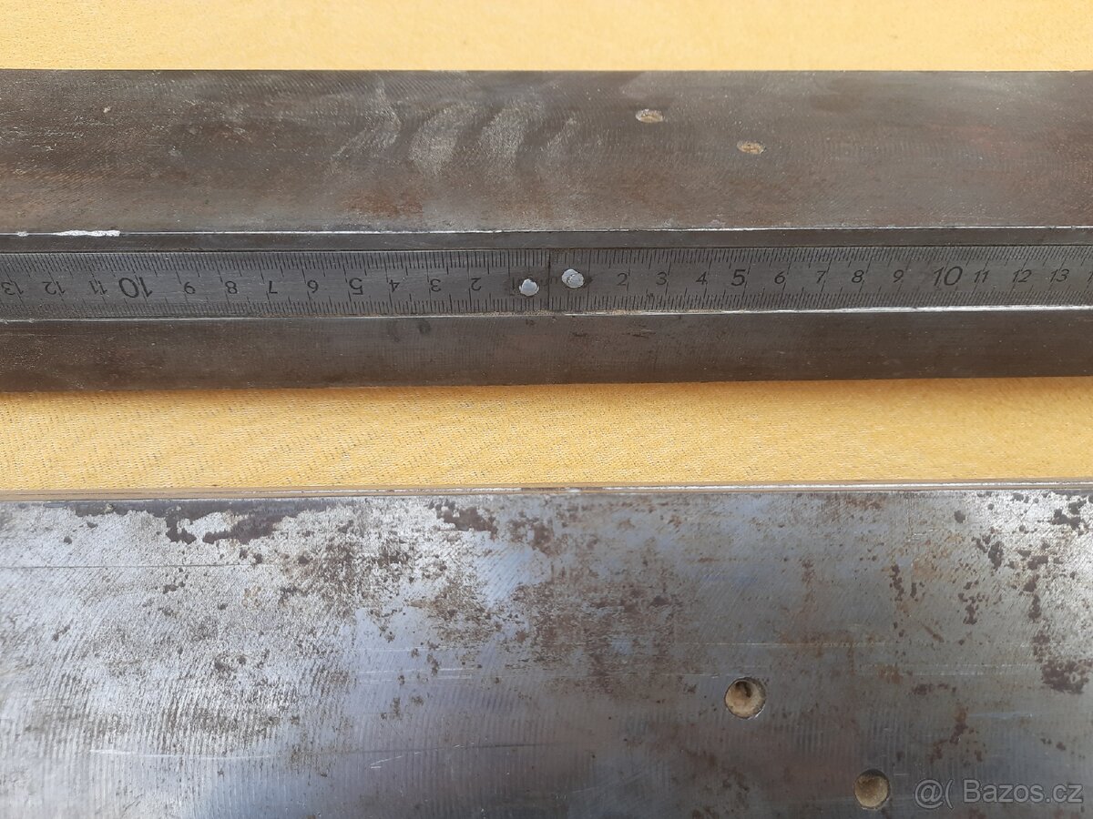 Prodám pravítko k obráběcím strojům,motor 5.5kw,vozíky - 6