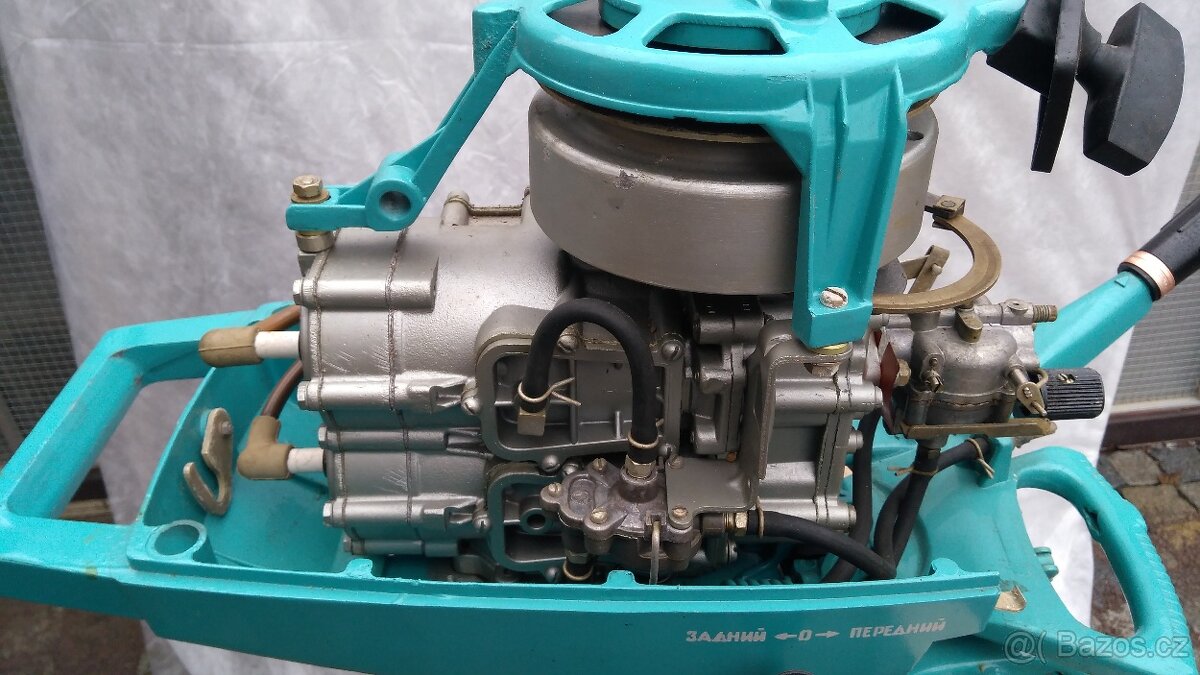 Lodní motor Moskva - 6