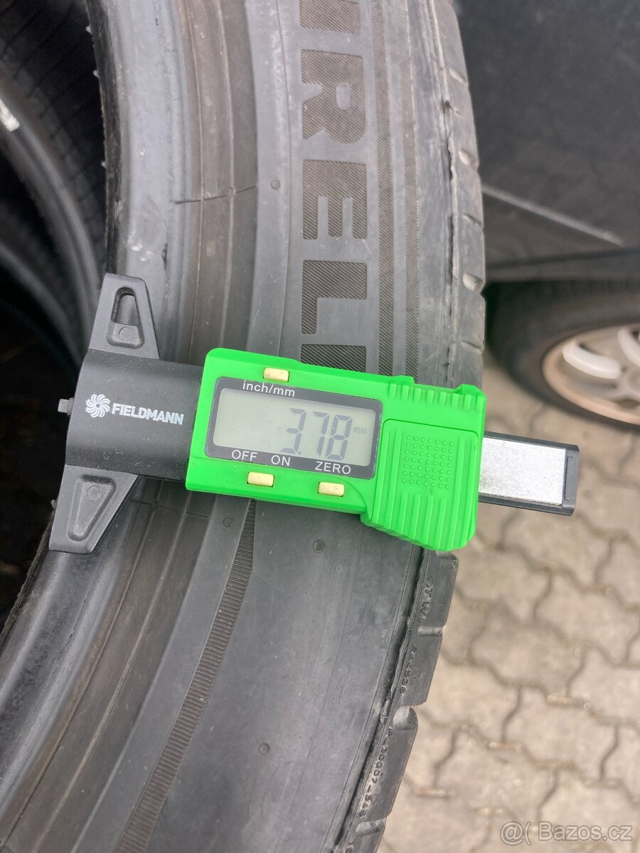 Sada letních pneu Pirelli 285/40/21, cca 3,5mm - 6