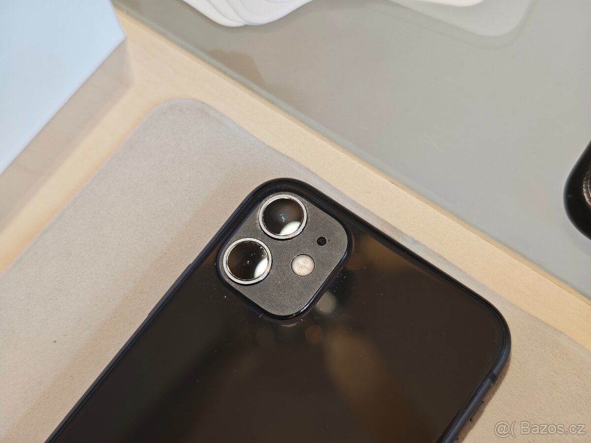Apple iPhone 11 256 GB, černý - 6