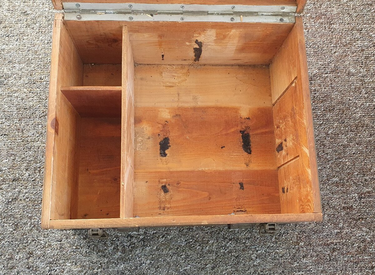 Vojenská dřevěná bedna 2x - 6