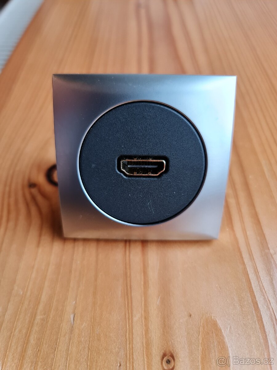 Zásuvky Berker Integro NOVÉ - 6