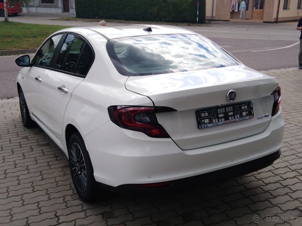 TIPO SEDAN 1,6MJTD 130k Urban - 6