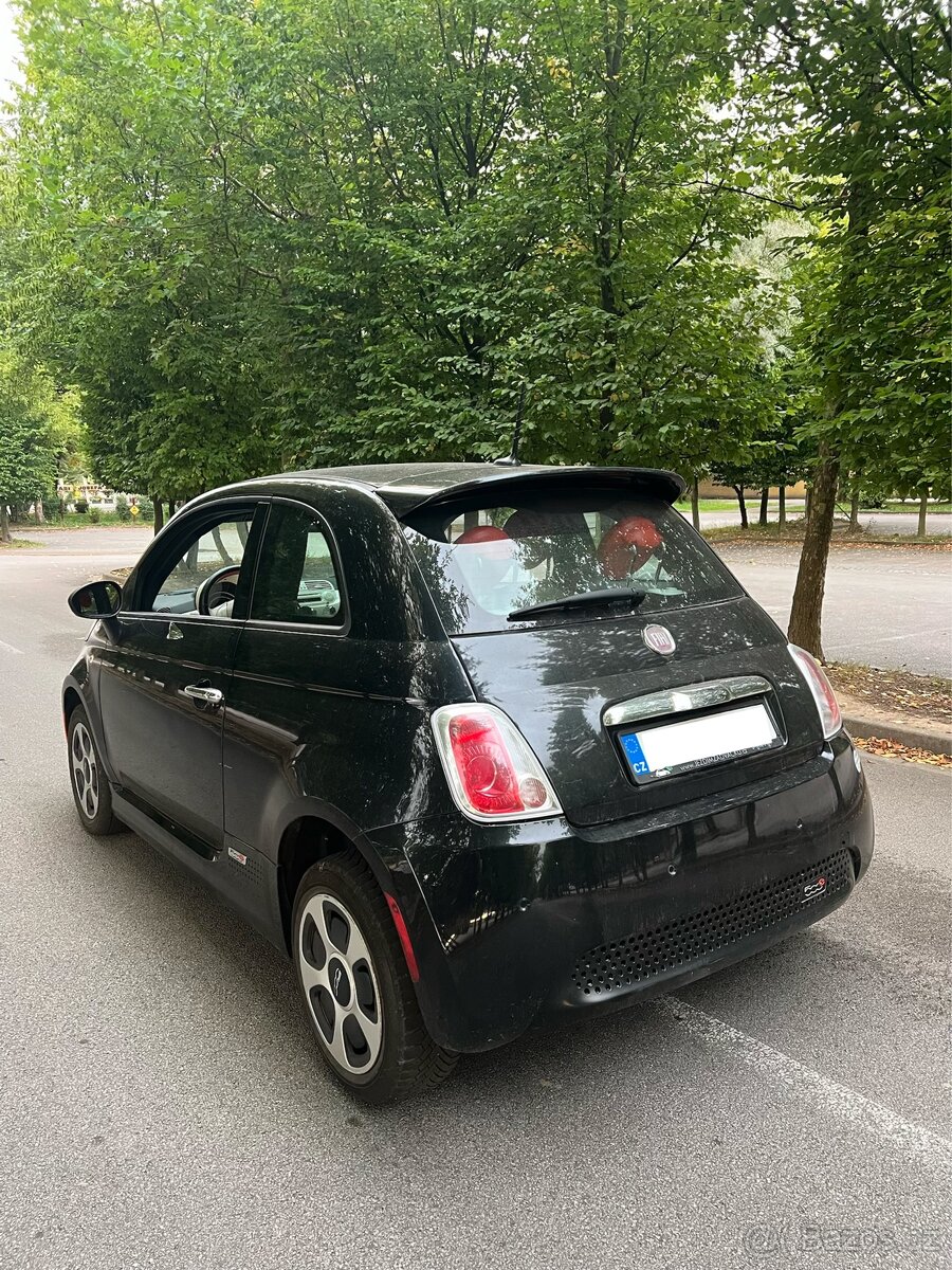 Fiat 500e, 83 kW, rok 2014 - 6