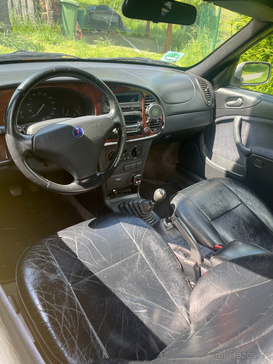 Prodej výjimečný Saab 900 2.0 SE - 6