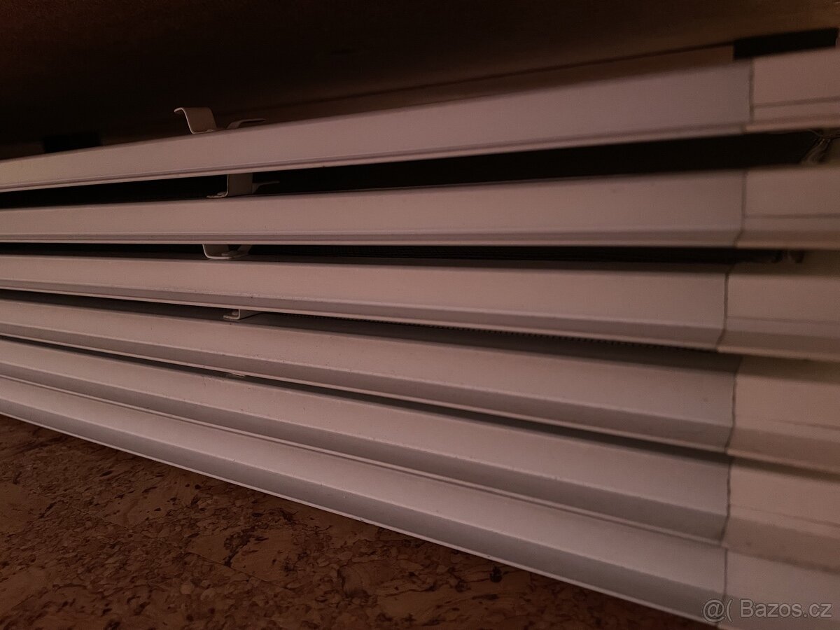 Okenní síť proti hmyzu, 6. kusů do panelákového bytu. - 6