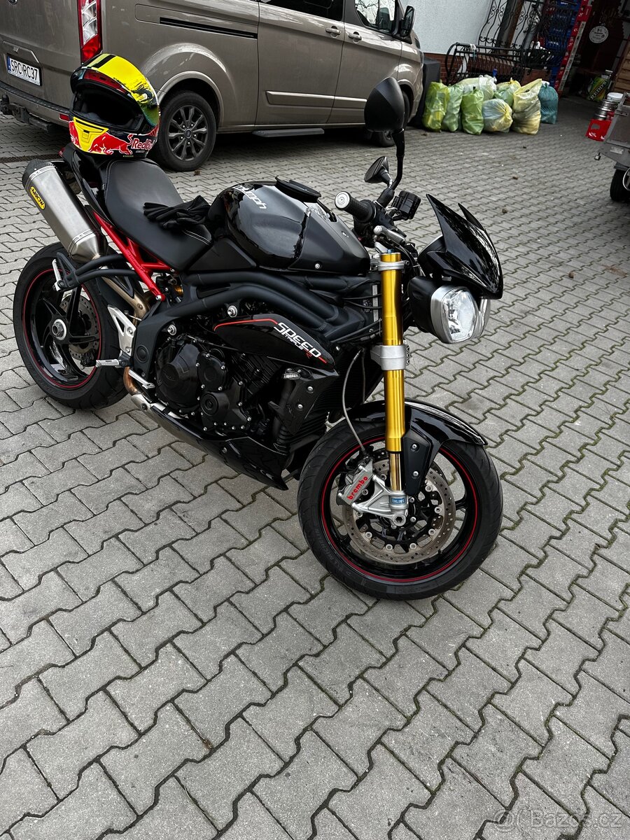 Triumph speed triple R - 6