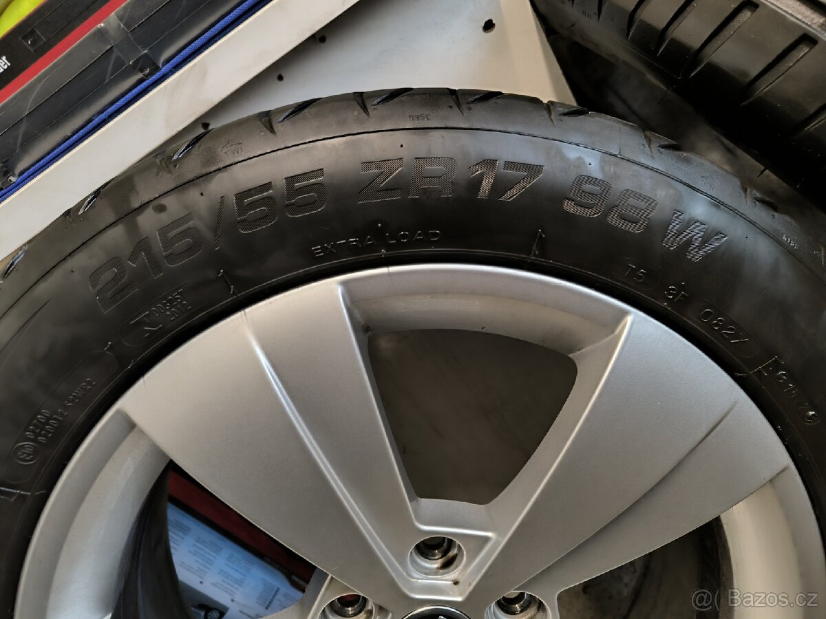 ALU kola Škoda Superb 5x112 r17 Originál, pneu 6mm - 6