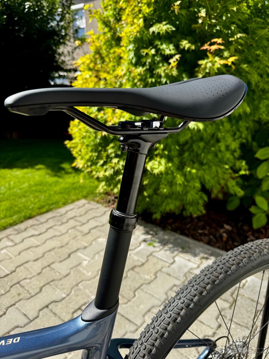 Liv Devote Advanced 1 vel. M - 6