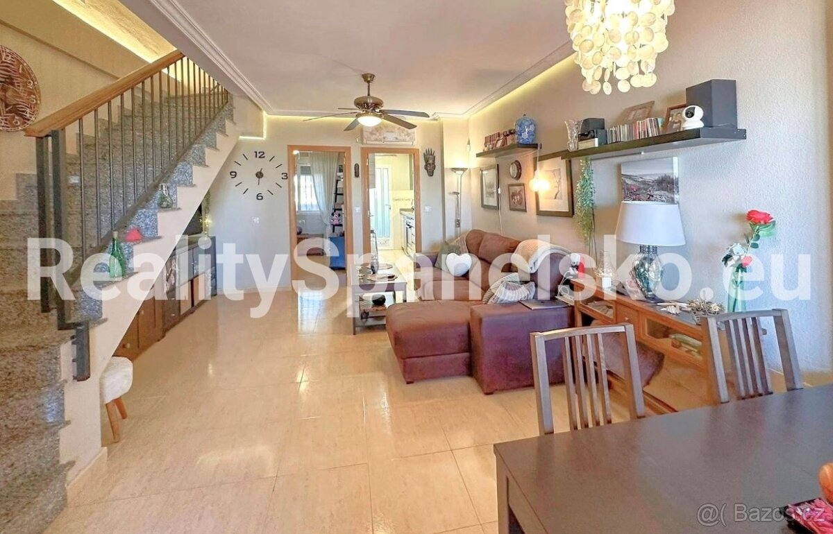 Prostorný dvoupodlažní dům poblíž Růžového jezera 239.990EUR - 6