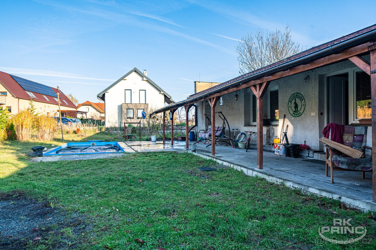 Prodej rodinný dům 5+1 a stavebního pozeku o velikosti 1306 - 6