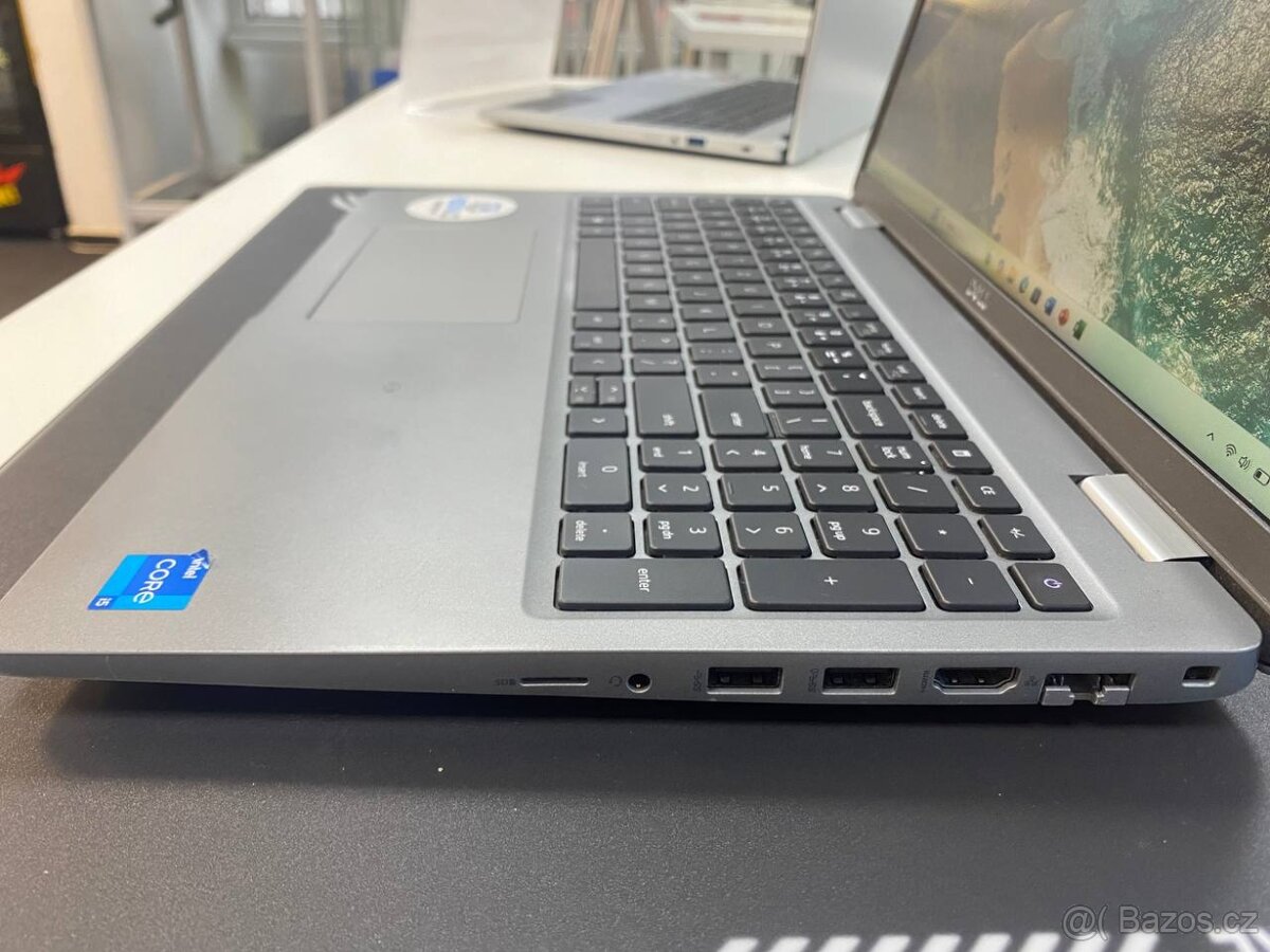 Dell Latitude 5520 15,6“/Intel Core i5-11.gen /SSD 256GB/RAM - 6