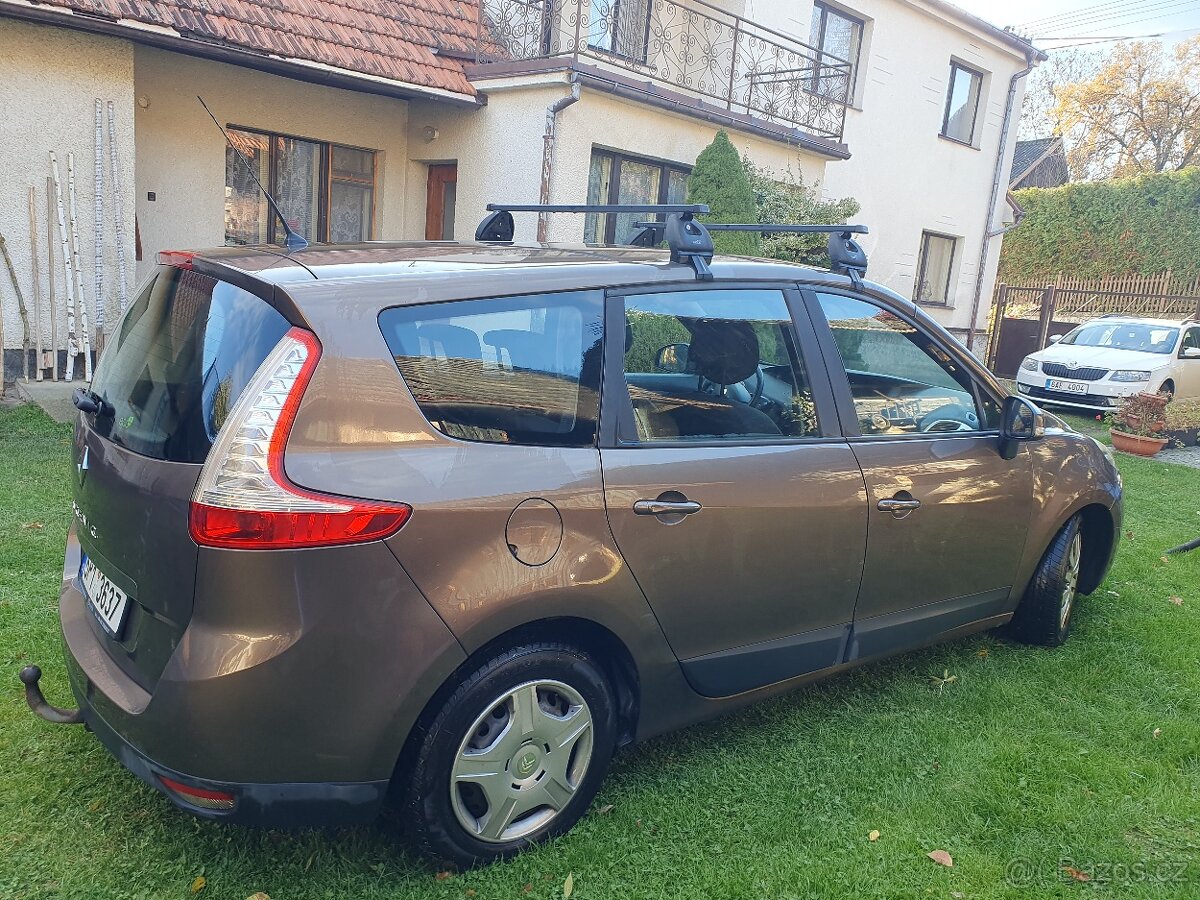 Renault Megane Scenic - 6