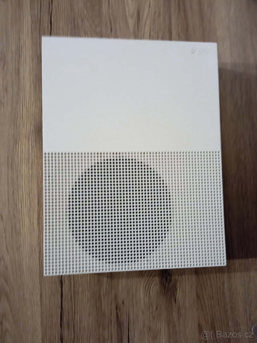 Xbox one S 1T - 6