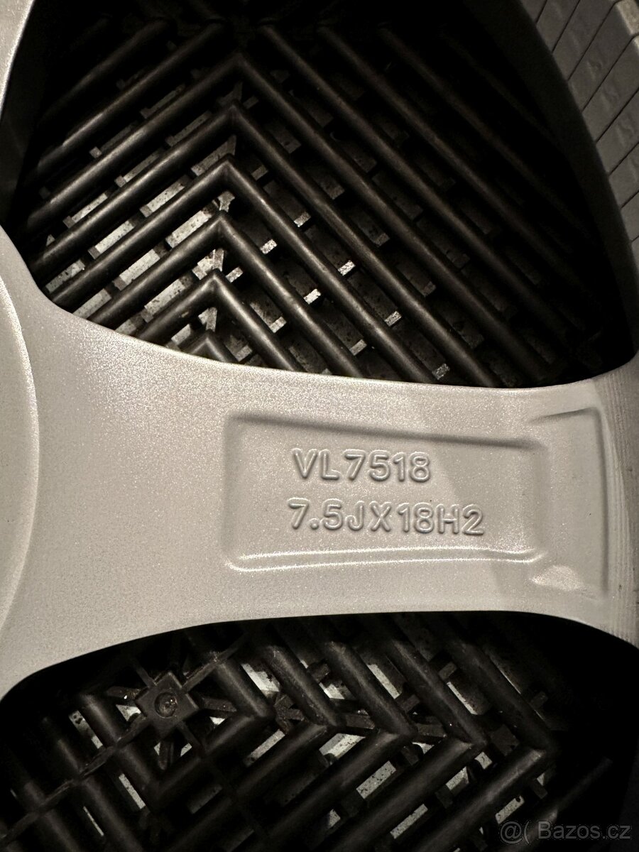 ZIMNÍ - Citroen C3 Picasso - ALU disky 4x108 R18 - 6