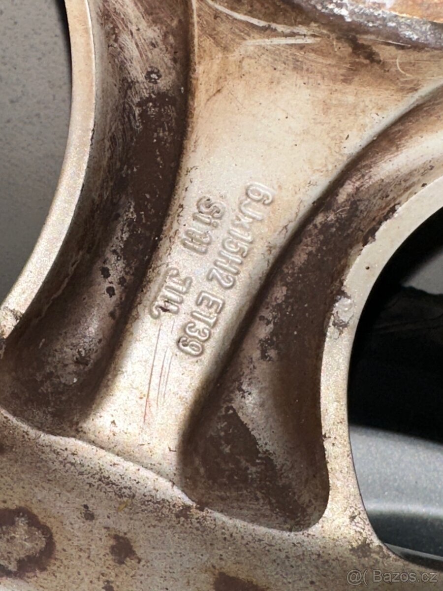 Prodám alu kola 5x100 r15 zimní pneu 195/60/15 - 6