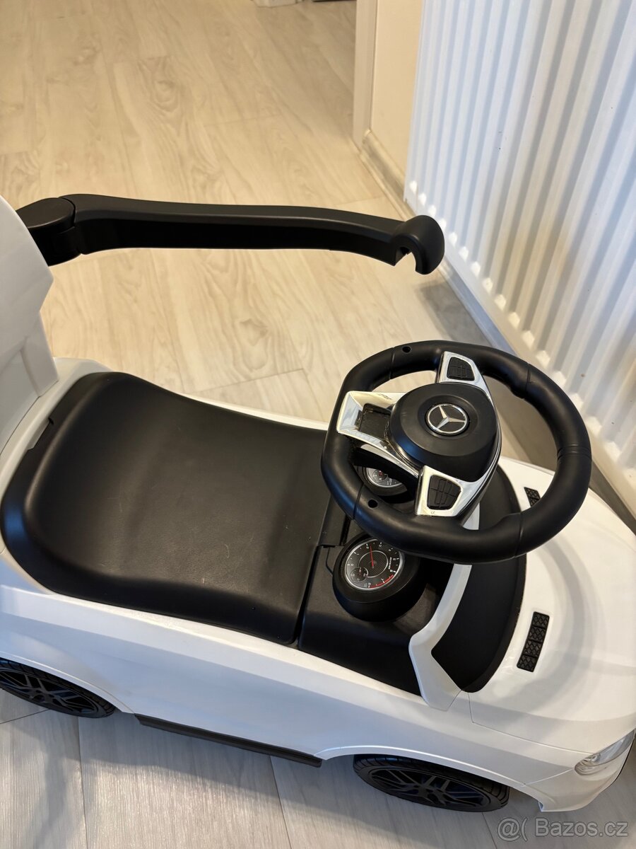 Odrážedlo s vodicí tyčí MERCEDES - 6