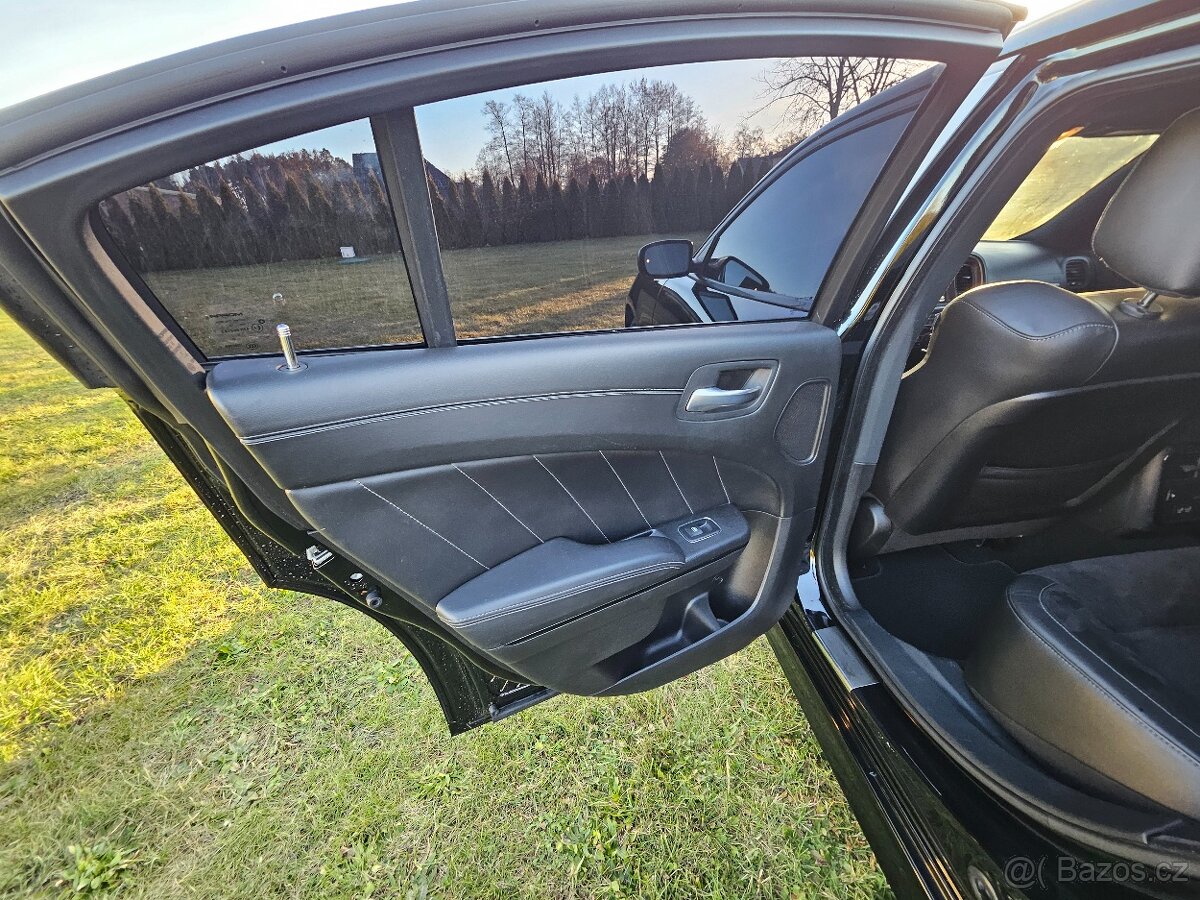 Dodge Charger 5.7 R/T Plus Black Night - 6