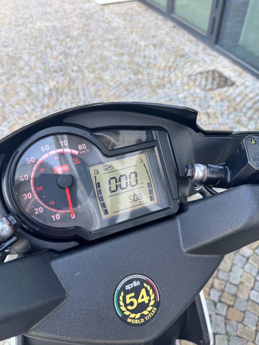 Skútr aprilia sr 50 - 6