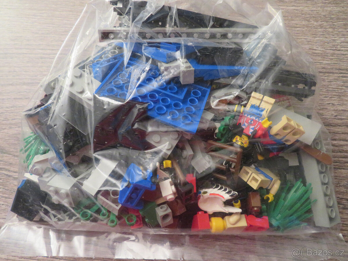 LEGO 6766 Rapid River Village - 6