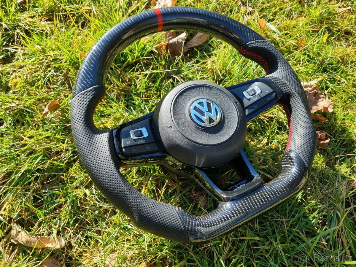 VOLANT RLINE GTD GTI - KOZENY / KARBÓN / ČERVENÉ ŠITIE - 6
