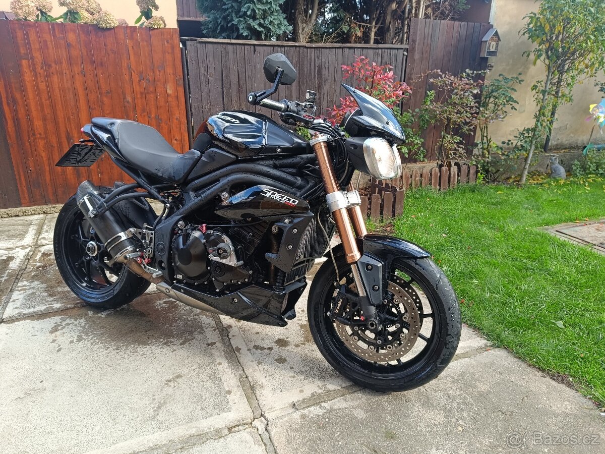 Triumph speed triple 1050 - 6