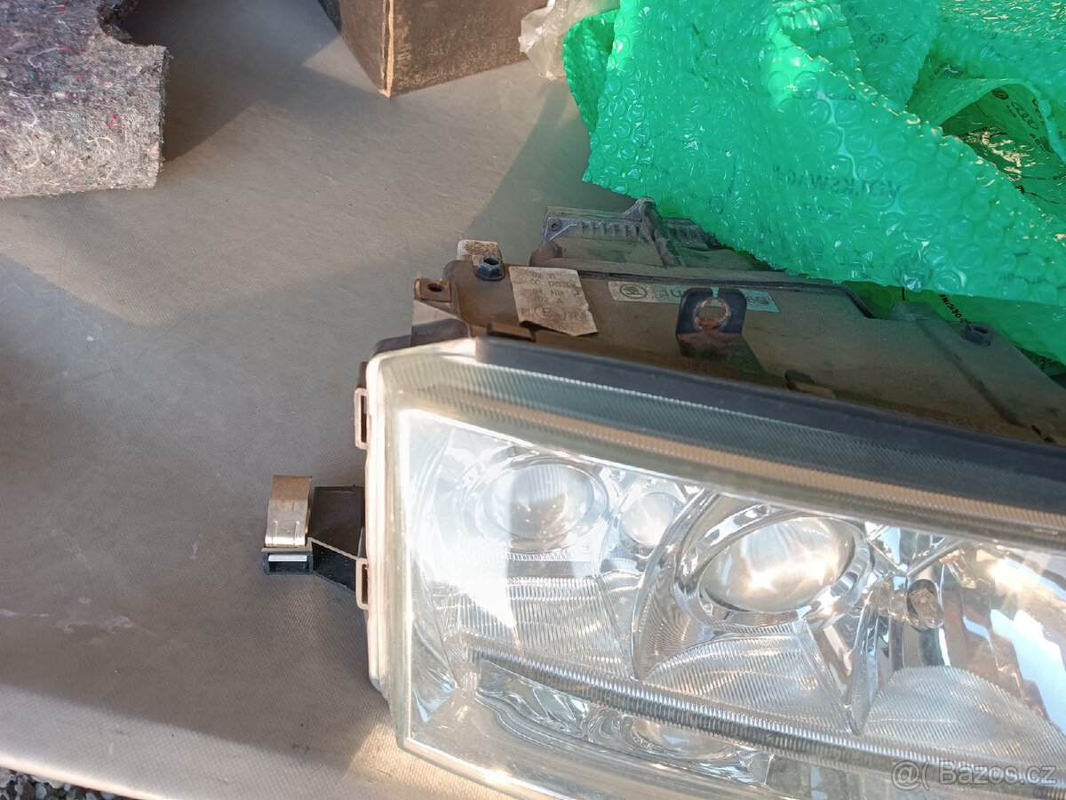 Xenony Škoda Octavia 1 - 6