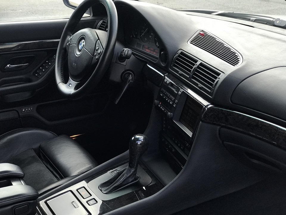 Prodám BMW e38 740i - 6