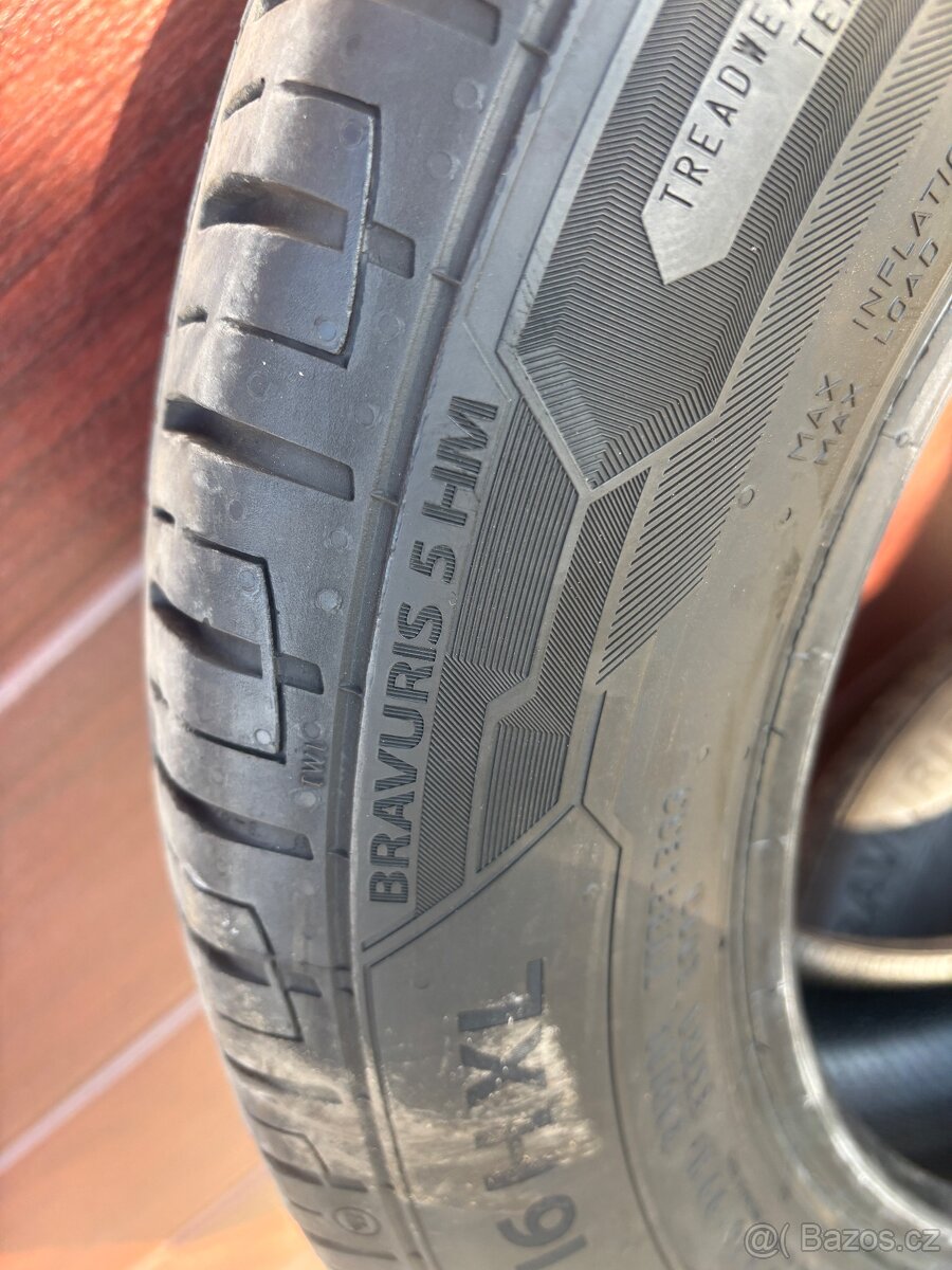 Pneu 215/60 R16 - 6