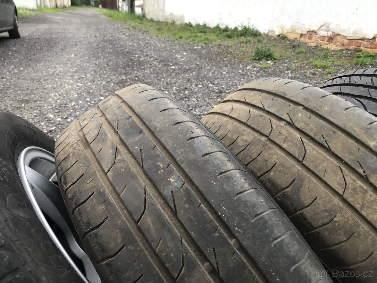 Prodám 15’ sadu kompletních kol + další 2 pneu - 6