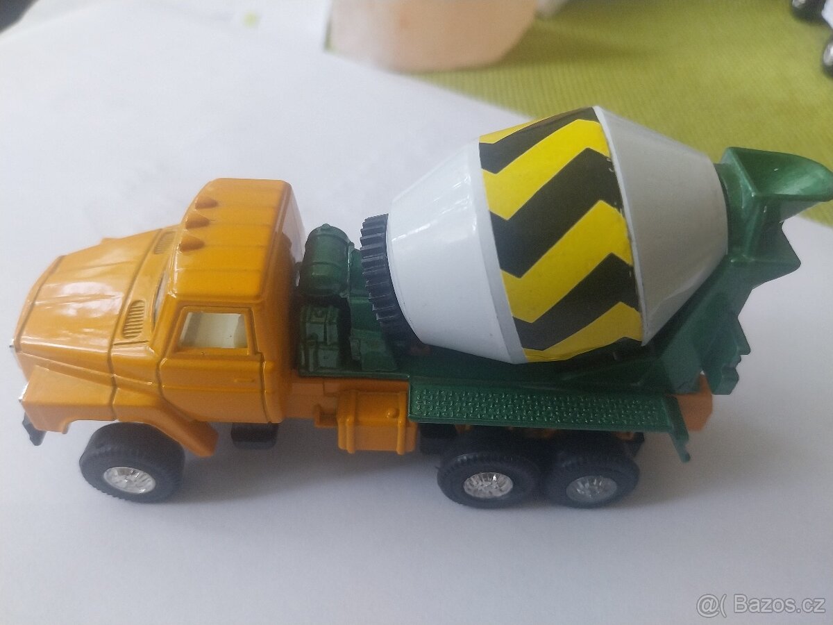 Prodám litý zberatelsky model - 6